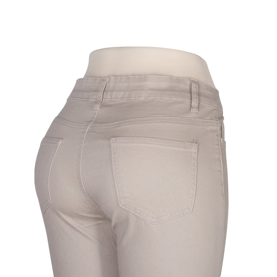 Women Capris Model 9051C